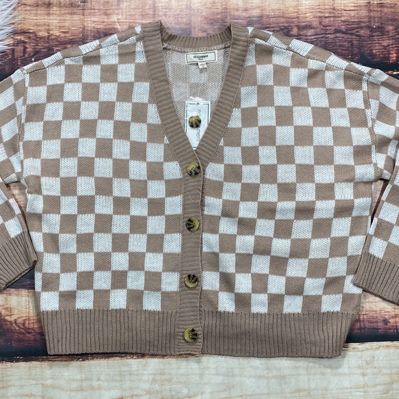 SOLD Checkered Tan and White Cardigan Sweater - Picture 2 of 7